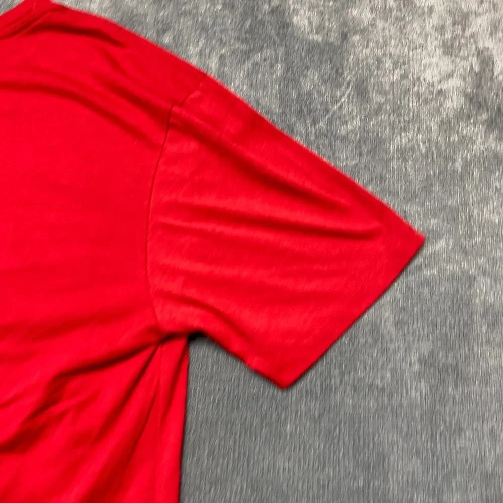 Nike Dri Fit T-Shirt Mens Medium Red Athletic Cut Swoosh Logo Travel Casual Tee